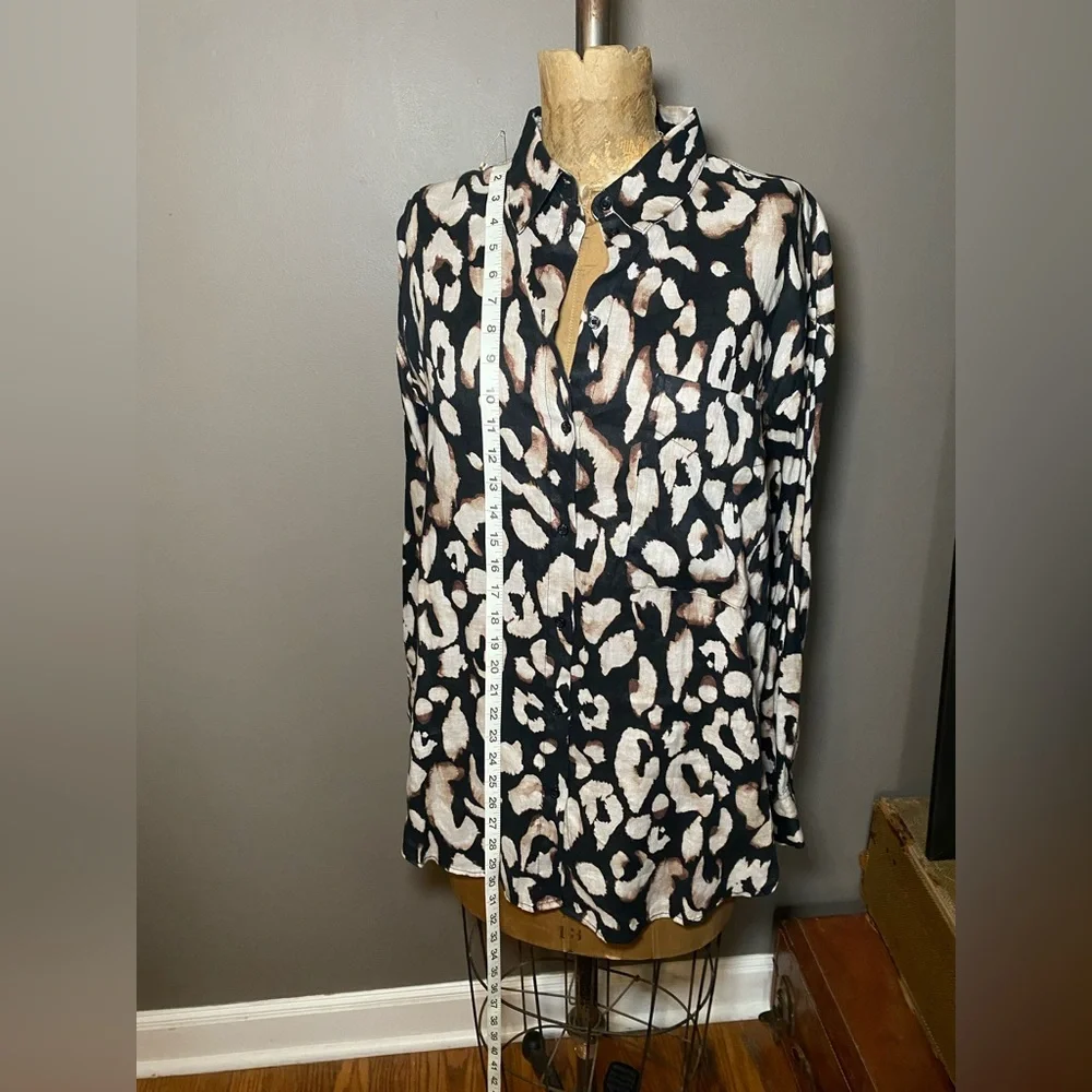 H&M 100% Linen Leopard Animal Print Button Up Shirt S - Picture 3 of 9